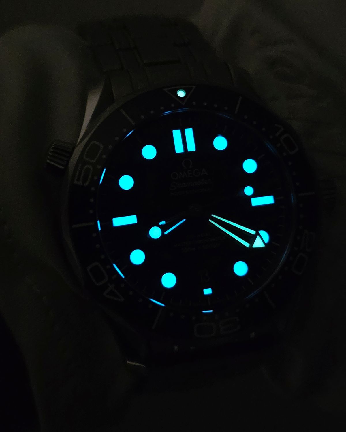 Omega 210.30.42.20.10.001