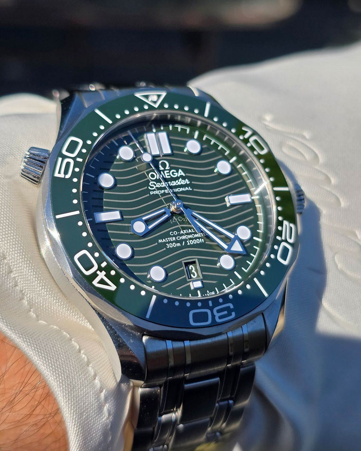 Omega 210.30.42.20.10.001