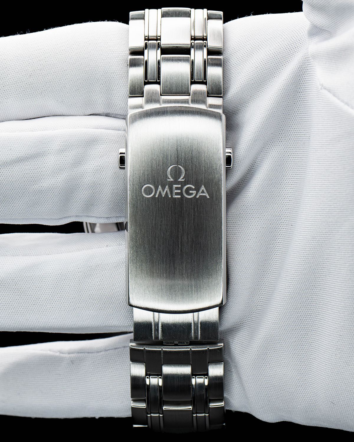 Omega 210.30.42.20.10.001
