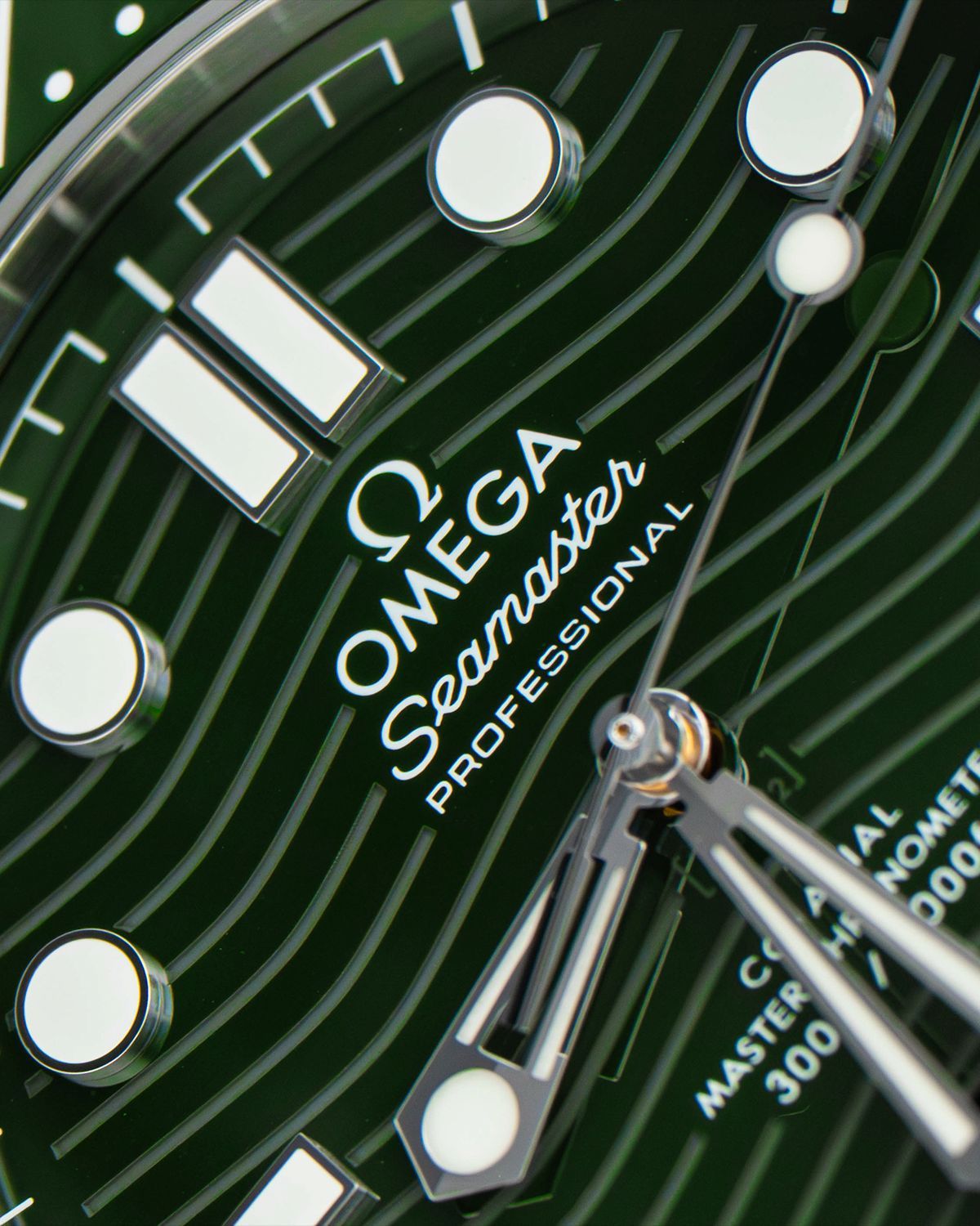 Omega 210.30.42.20.10.001