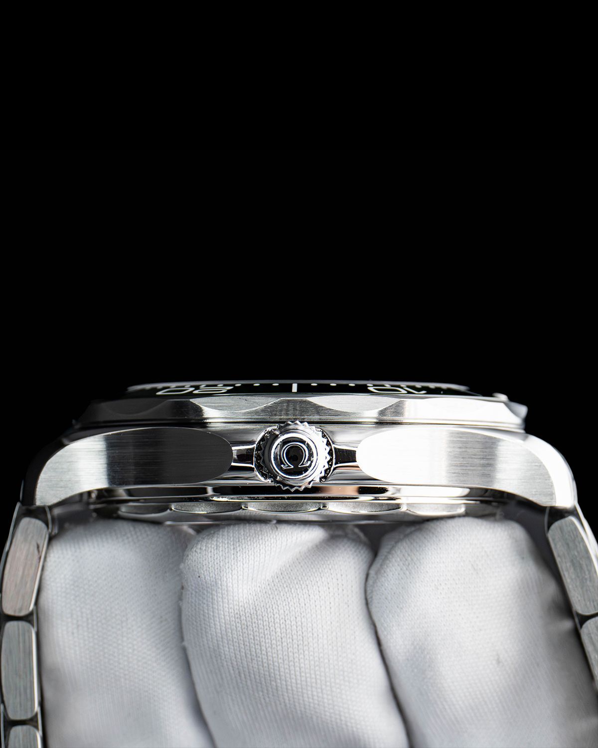 Omega 210.30.42.20.10.001