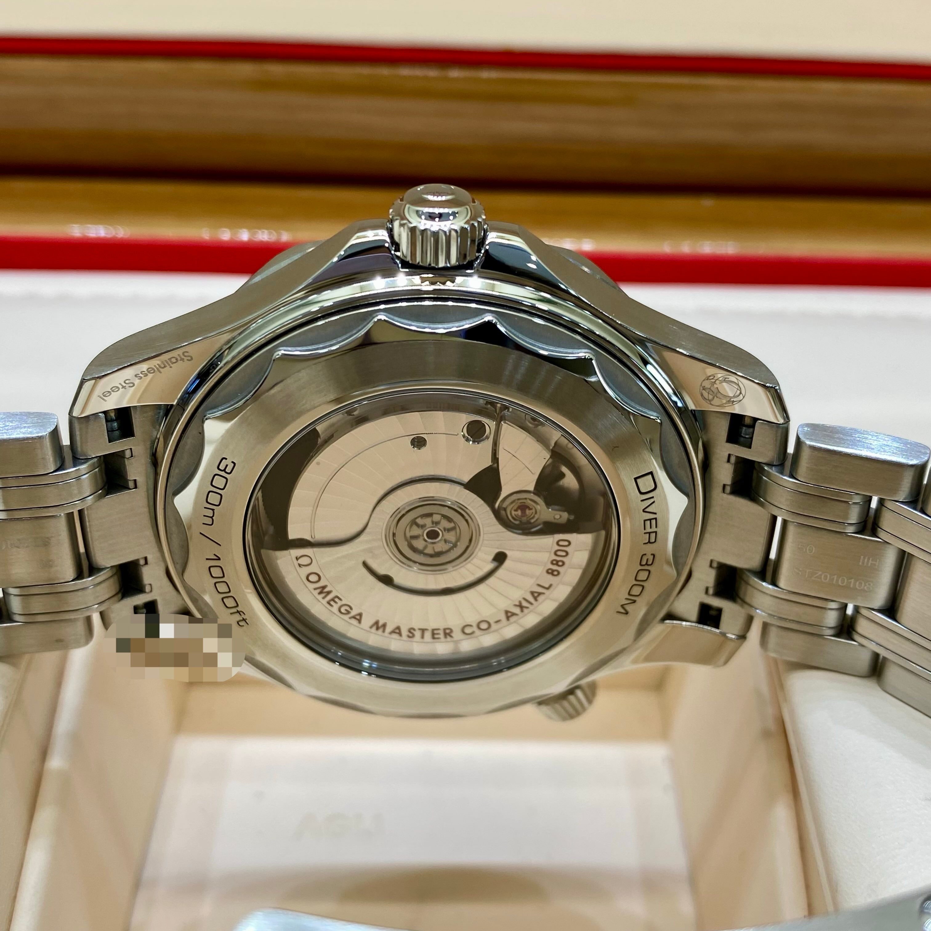 Omega 210.30.42.20.10.001