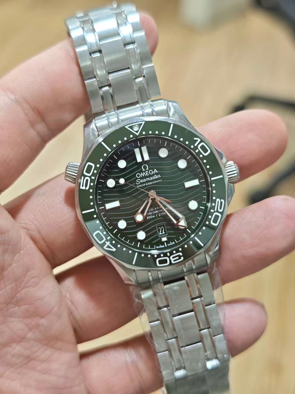 Omega 210.30.42.20.10.001