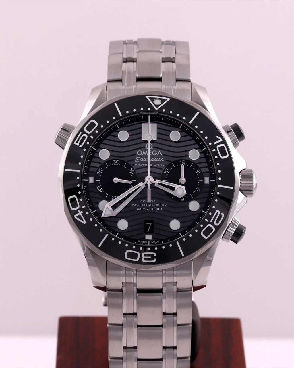 Omega 210.30.44.51.01.001
