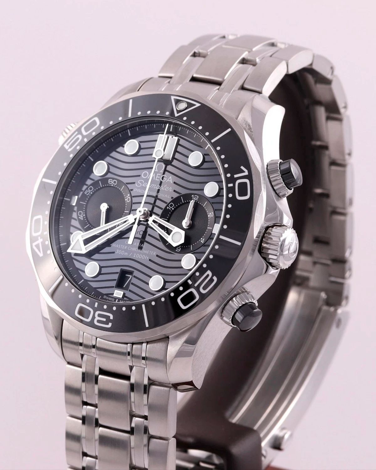 Omega 210.30.44.51.01.001