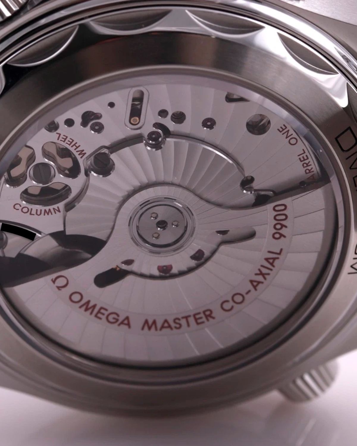 Omega 210.30.44.51.01.001