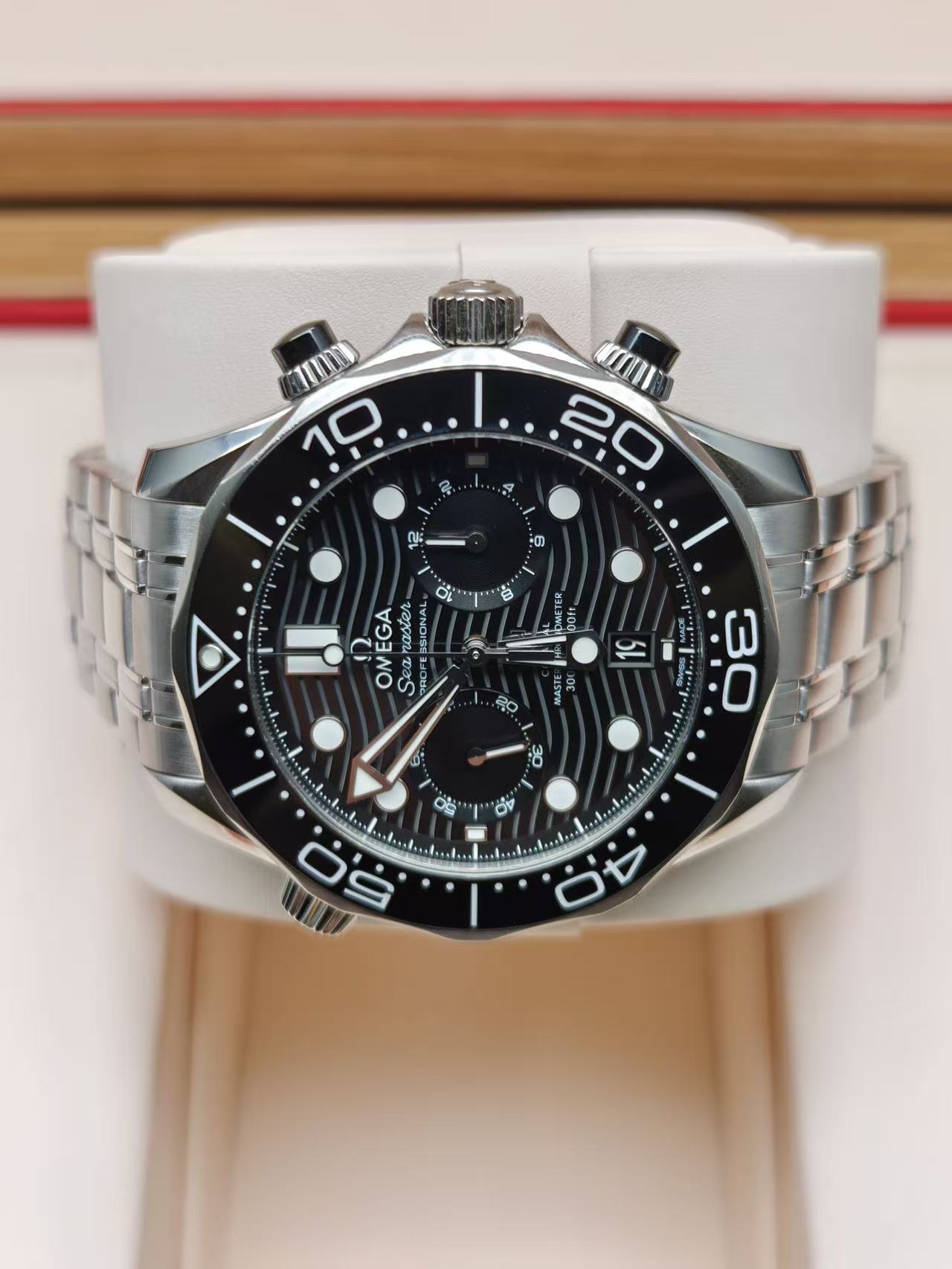 Omega 210.30.44.51.01.001