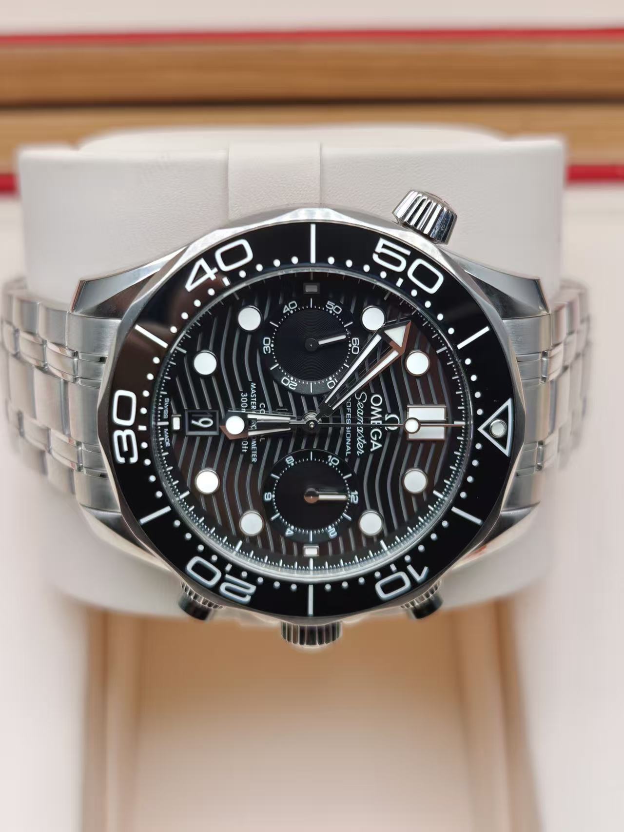 Omega 210.30.44.51.01.001