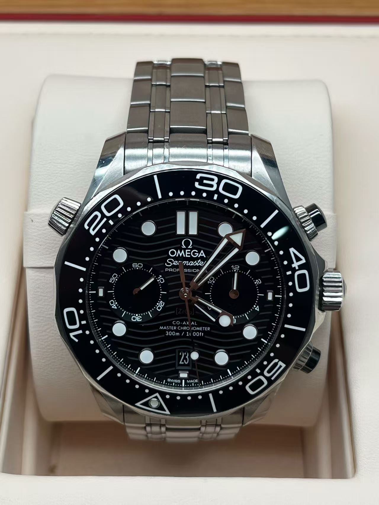 Omega 210.30.44.51.01.001