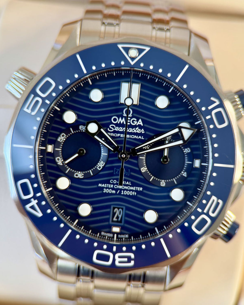 Omega 210.30.44.51.03.001
