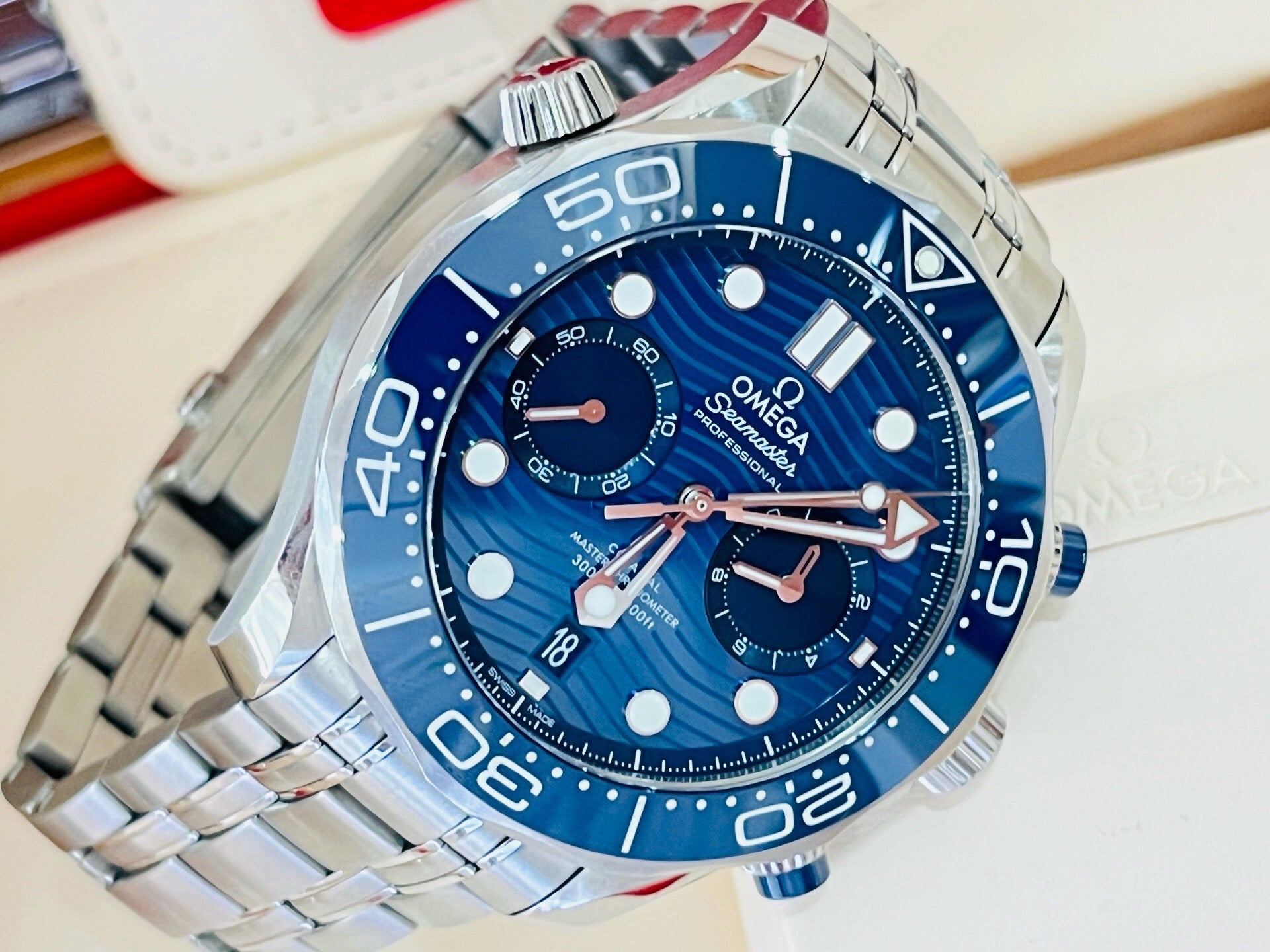 Omega 210.30.44.51.03.001