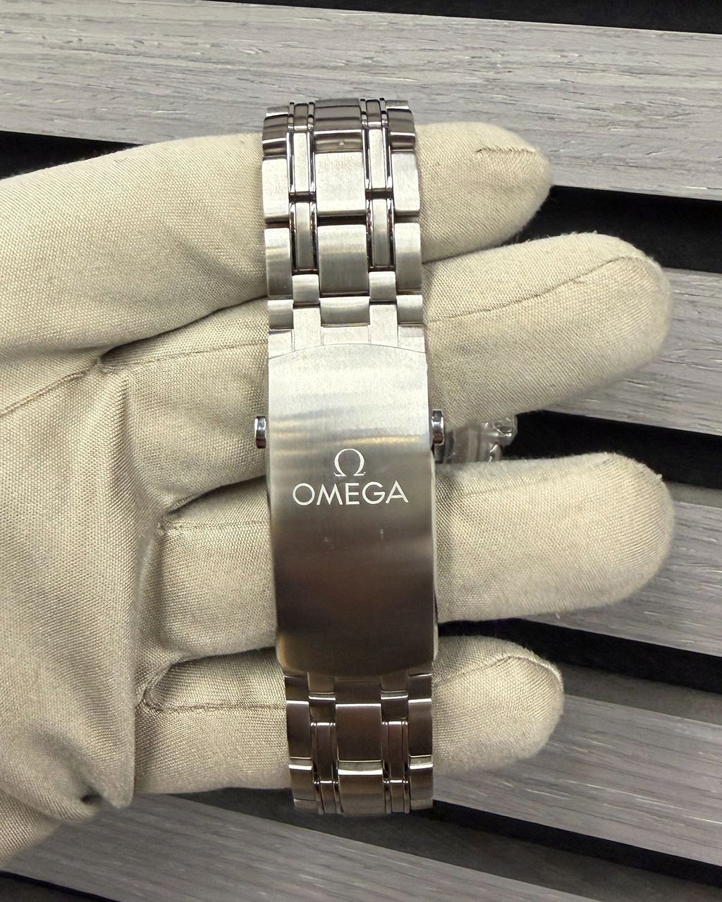 Omega 210.30.44.51.03.002