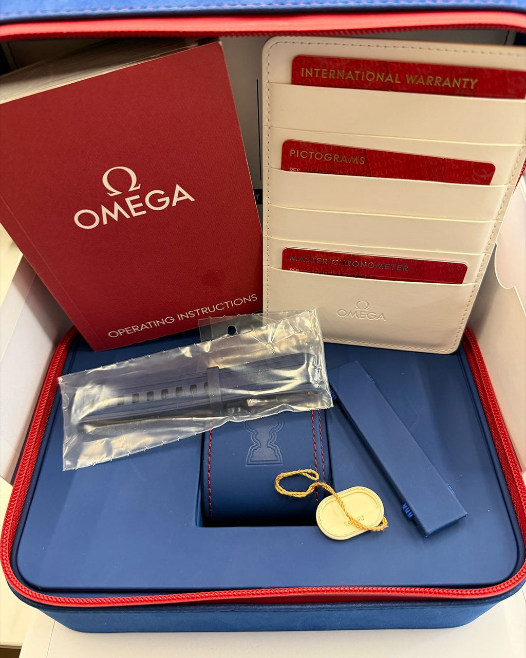 Omega 210.30.44.51.03.002