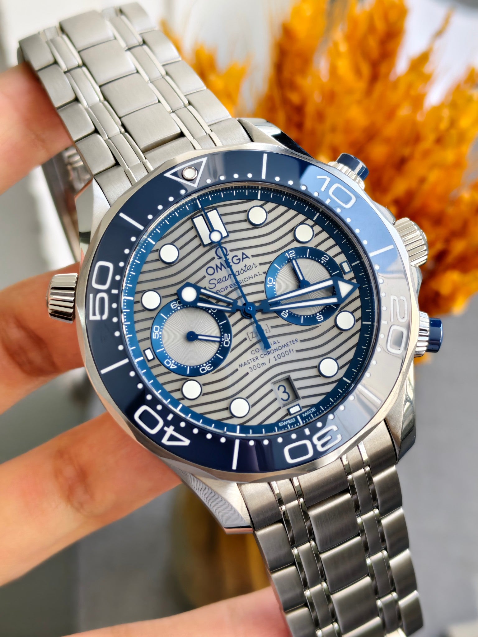 Omega 210.30.44.51.06.001