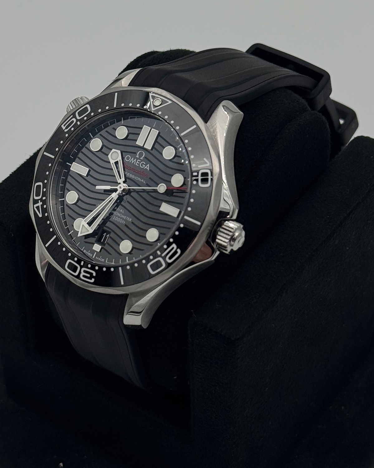 Omega 210.32.42.20.01.001