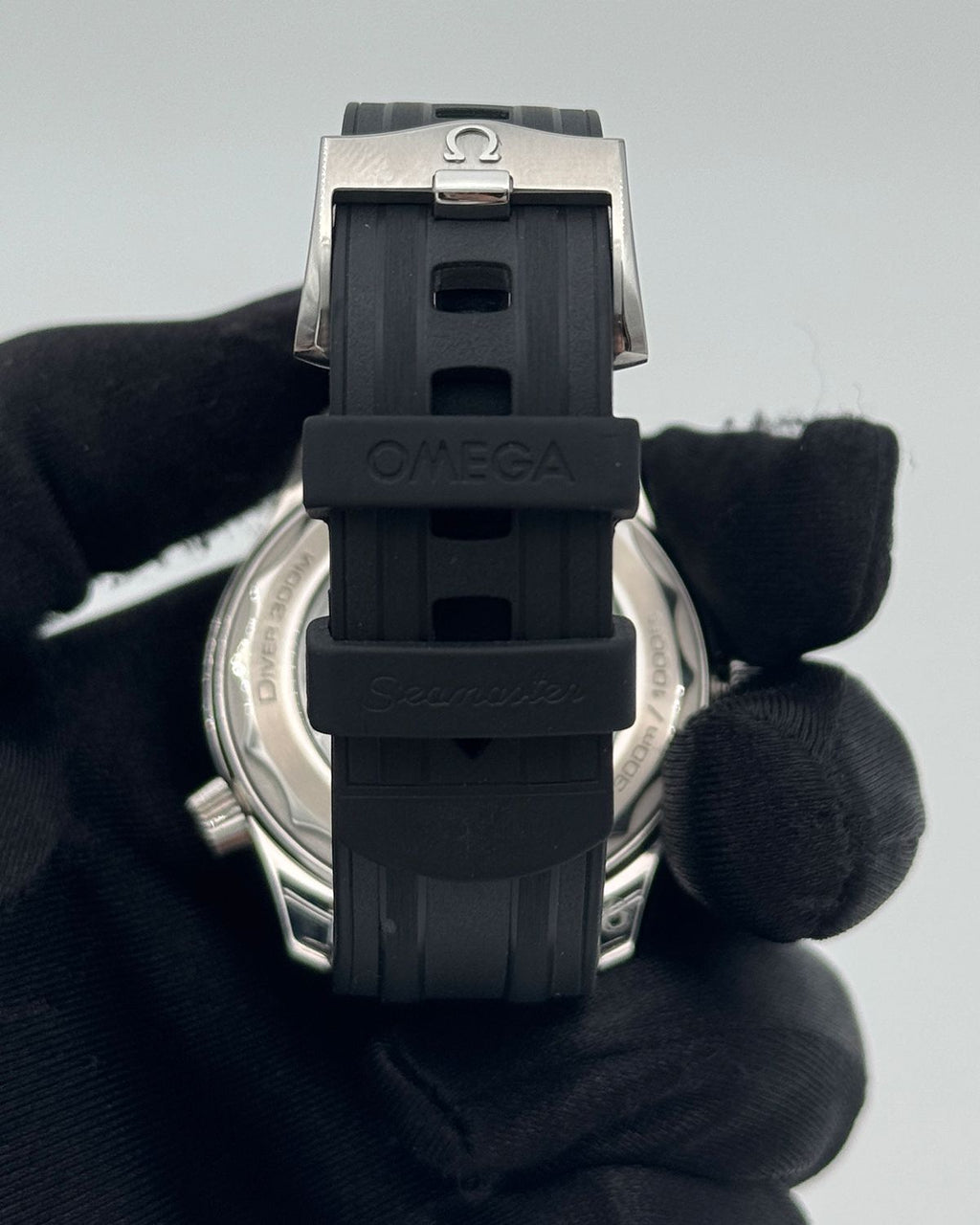 Omega 210.32.42.20.01.001