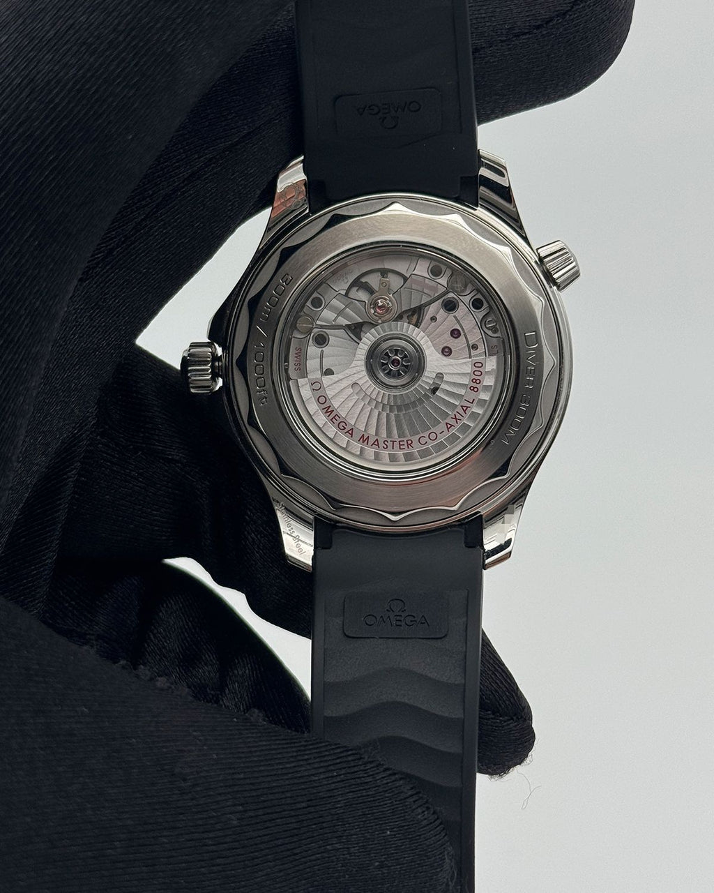 Omega 210.32.42.20.01.001