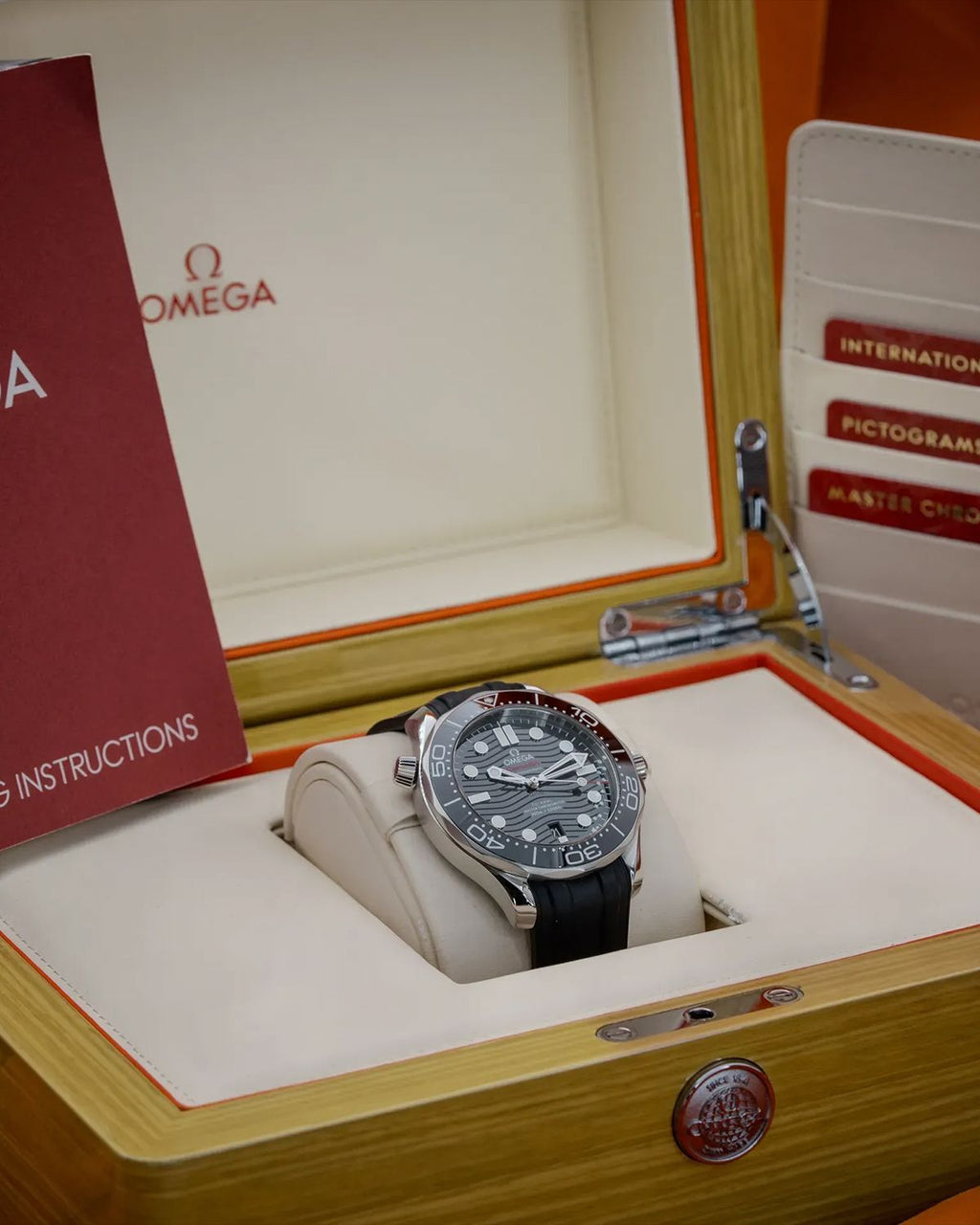 Omega 210.32.42.20.01.001