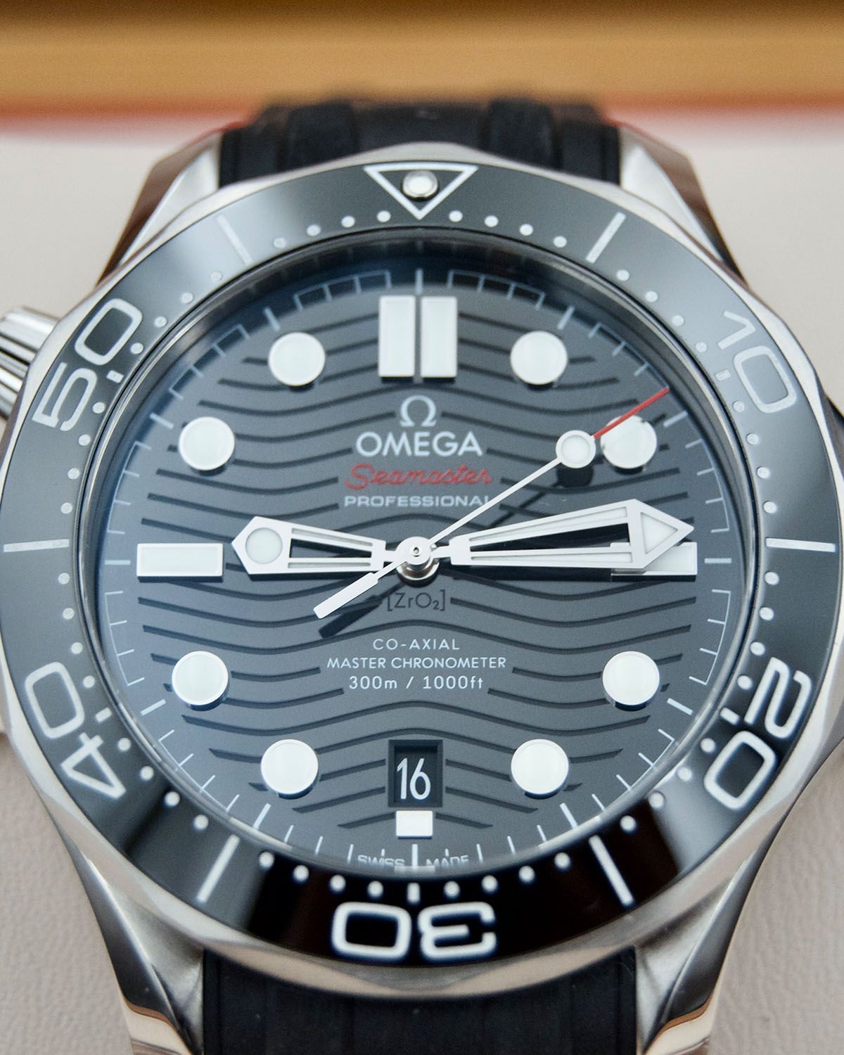 Omega 210.32.42.20.01.001