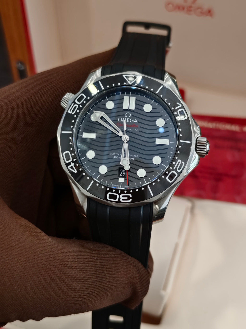 Omega 210.32.42.20.01.001
