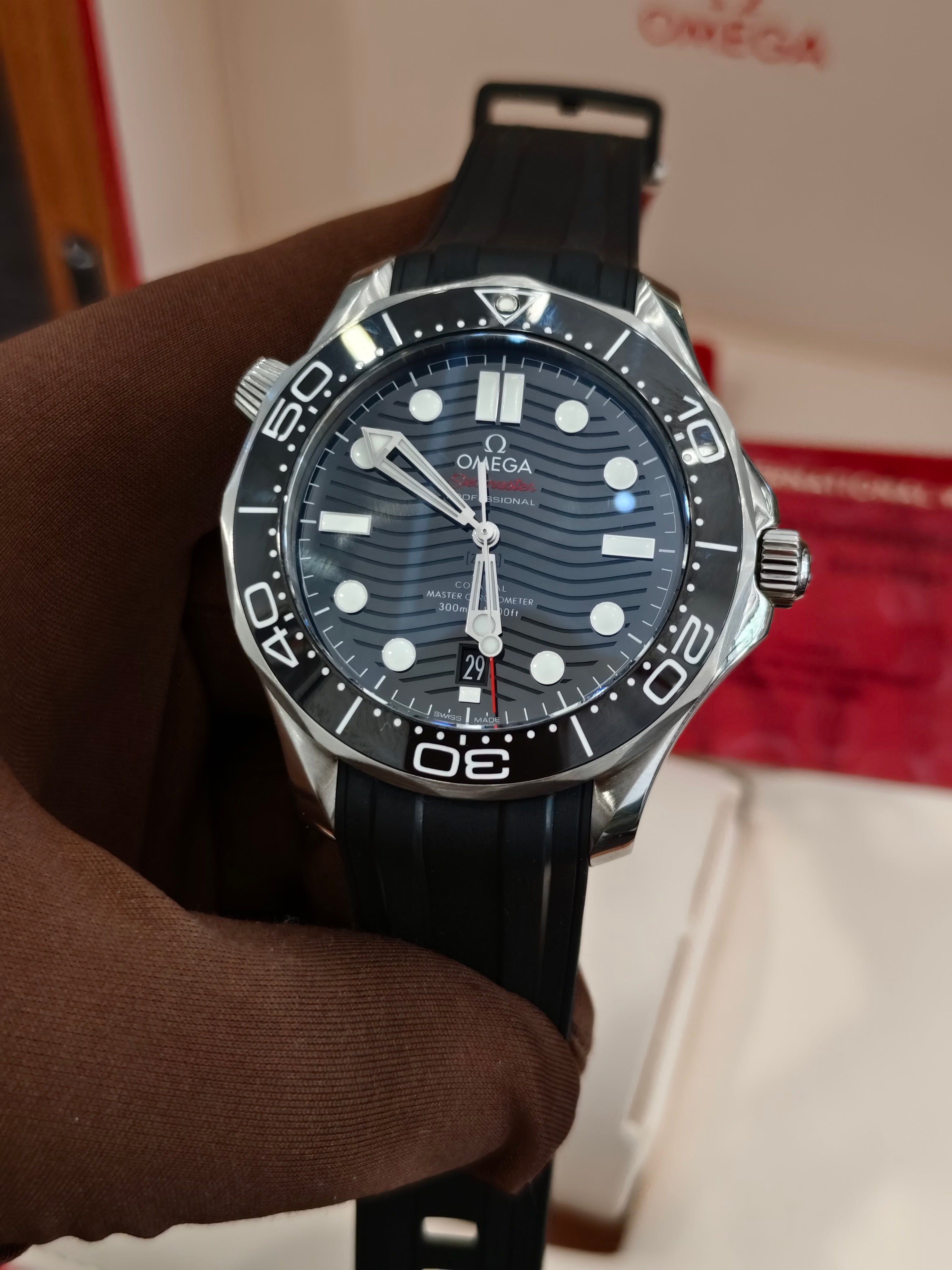 Omega 210.32.42.20.01.001
