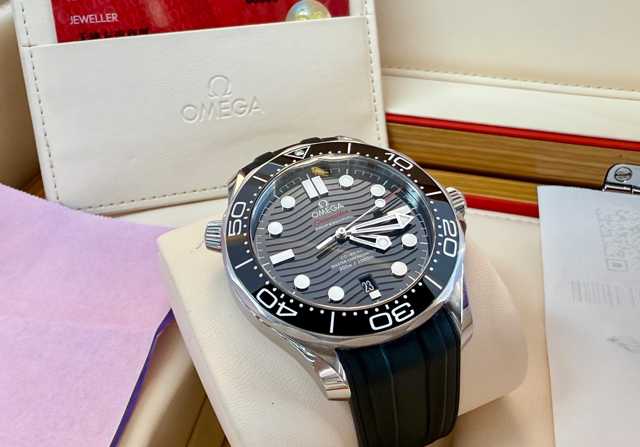 Omega 210.32.42.20.01.001