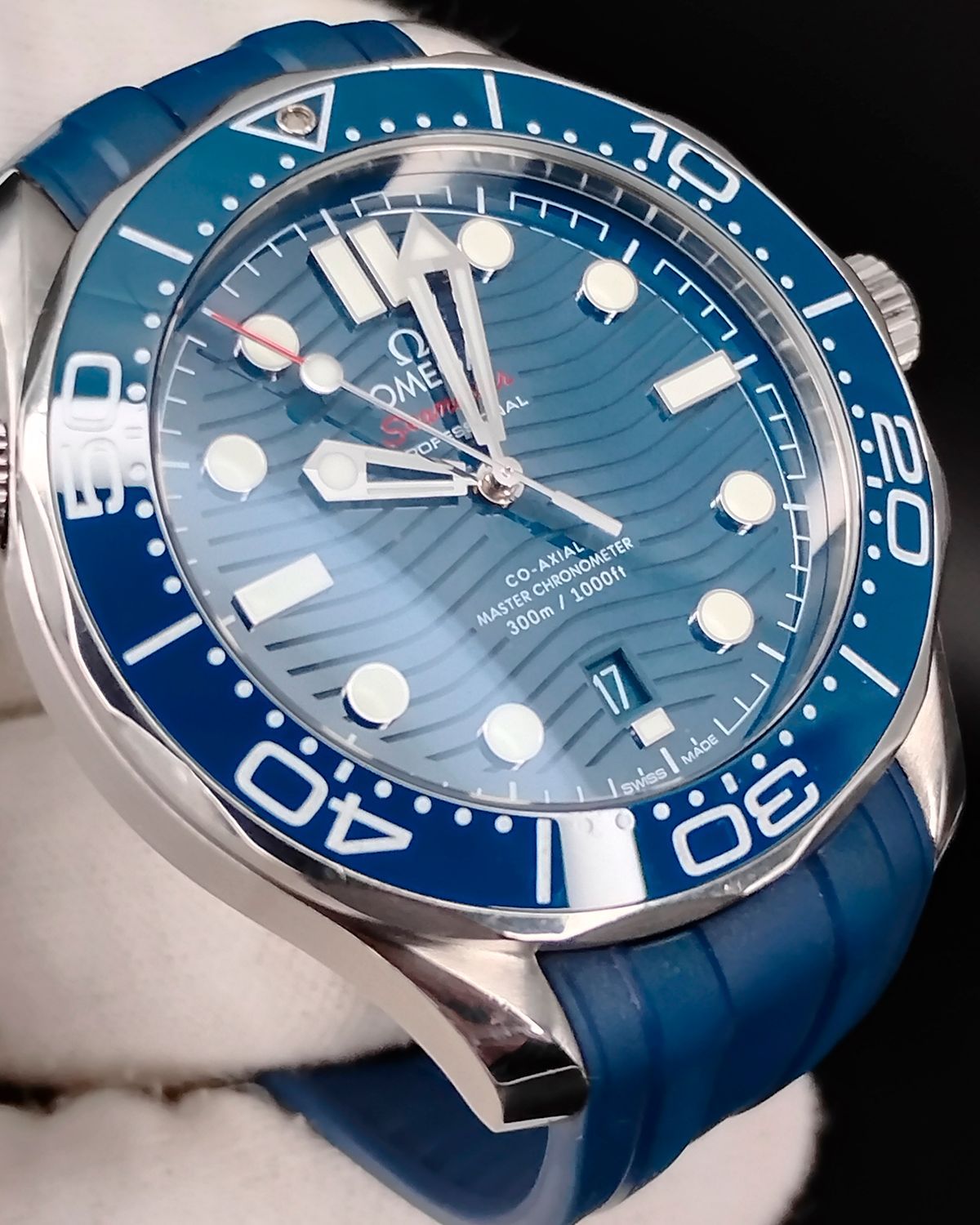 Omega 210.32.42.20.03.001
