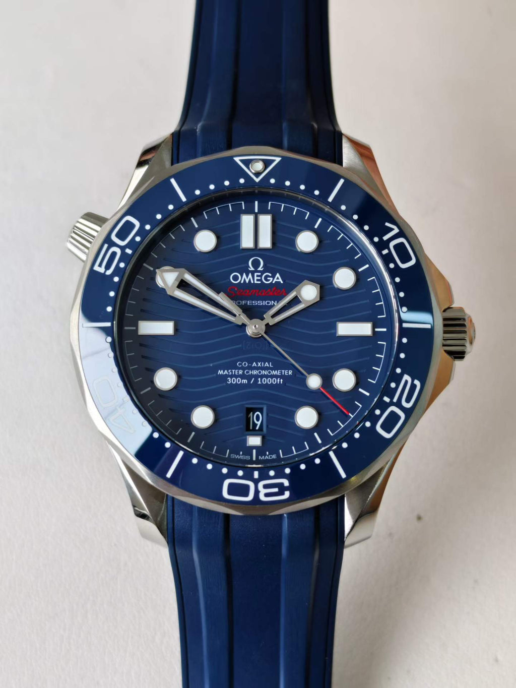 Omega 210.32.42.20.03.001