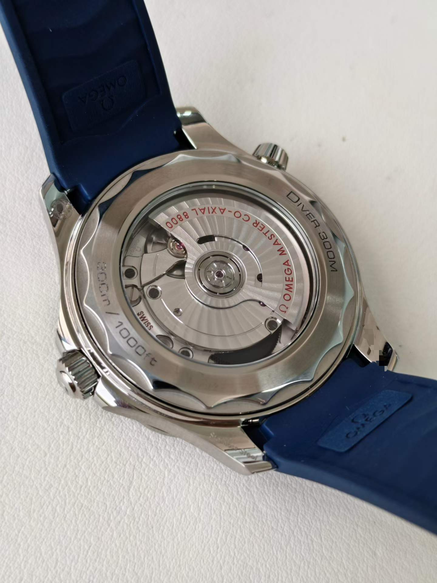 Omega 210.32.42.20.03.001