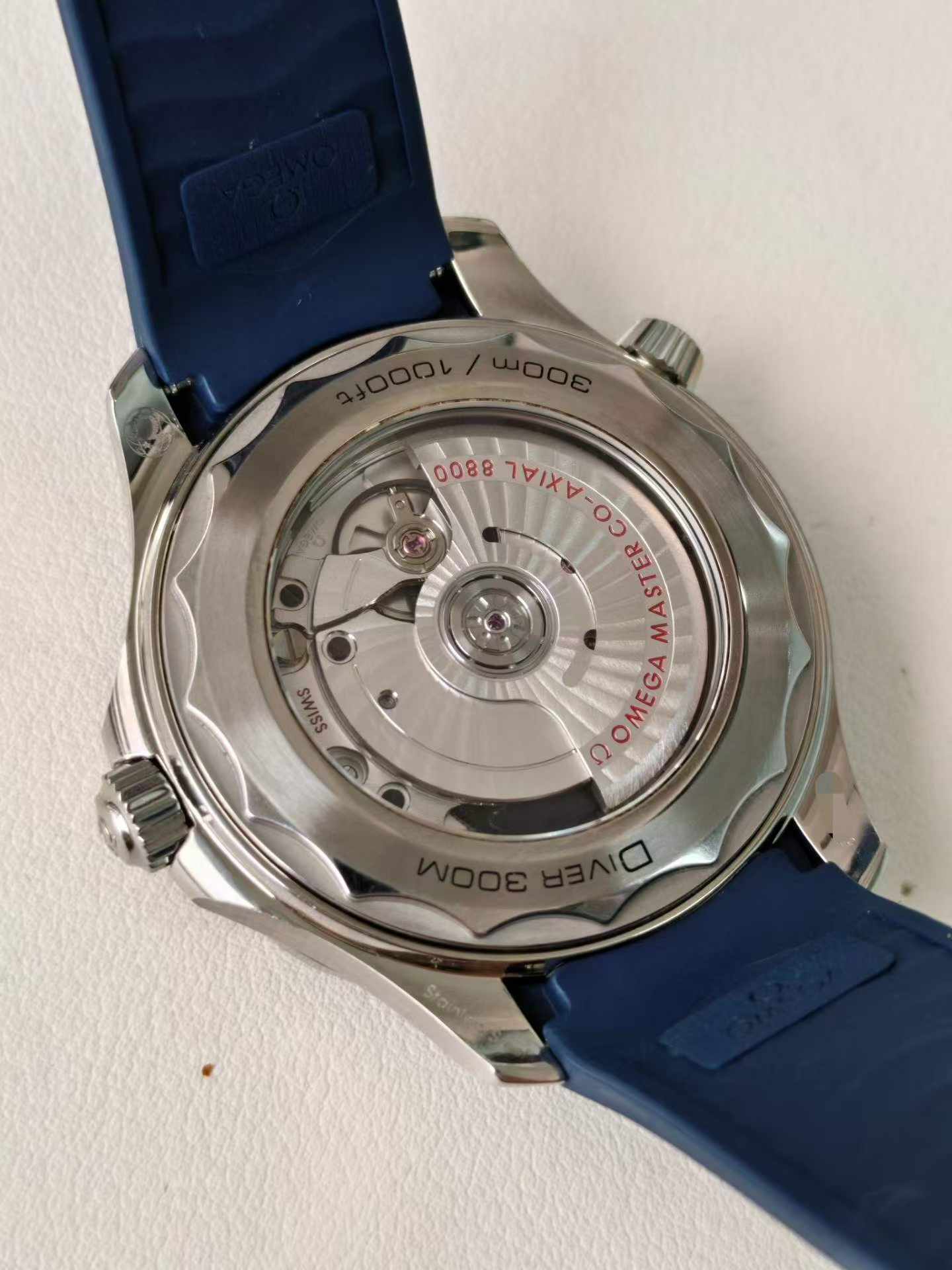 Omega 210.32.42.20.03.001