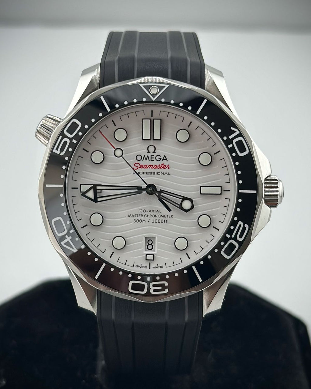 Omega 210.32.42.20.04.001