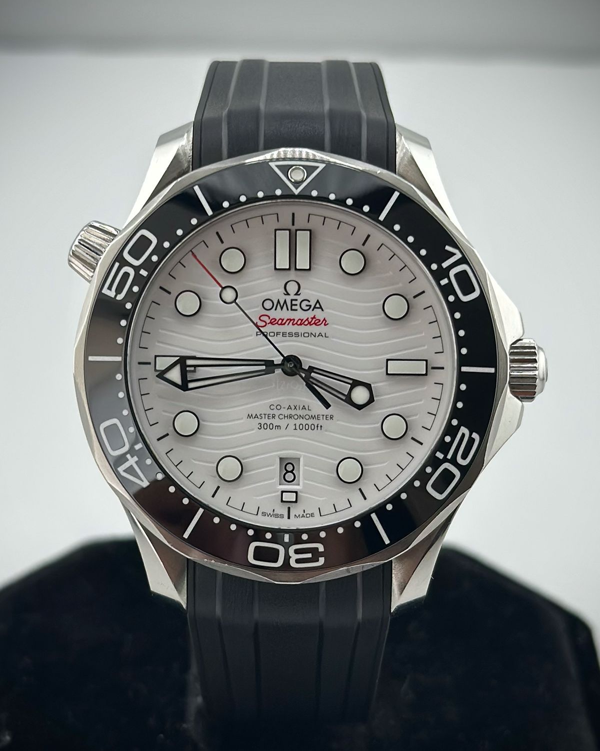 Omega 210.32.42.20.04.001