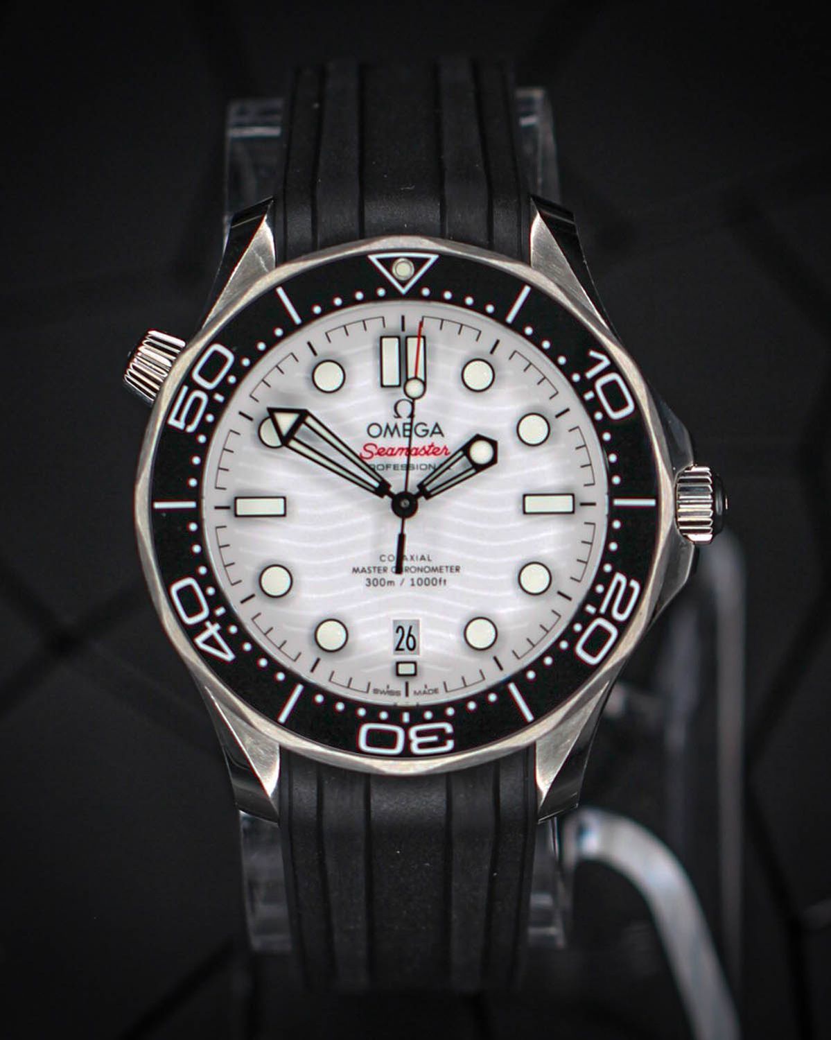 Omega 210.32.42.20.04.001