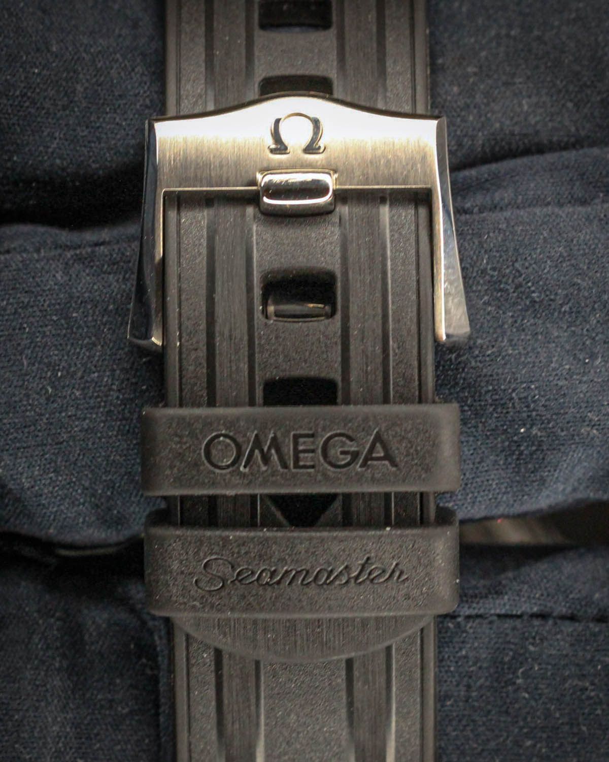 Omega 210.32.42.20.04.001
