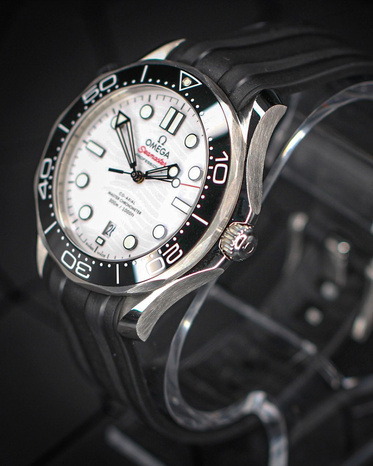 Omega 210.32.42.20.04.001