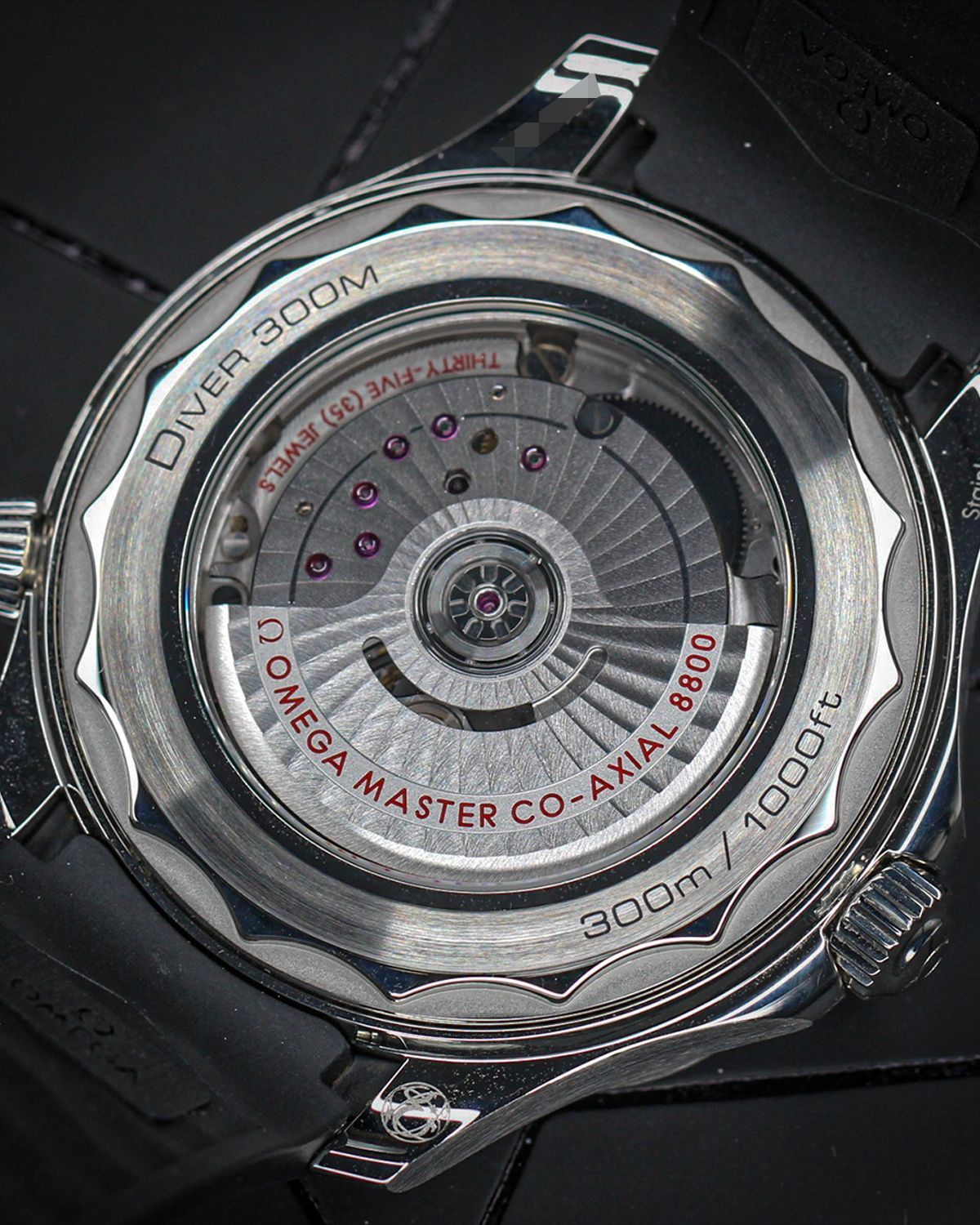 Omega 210.32.42.20.04.001