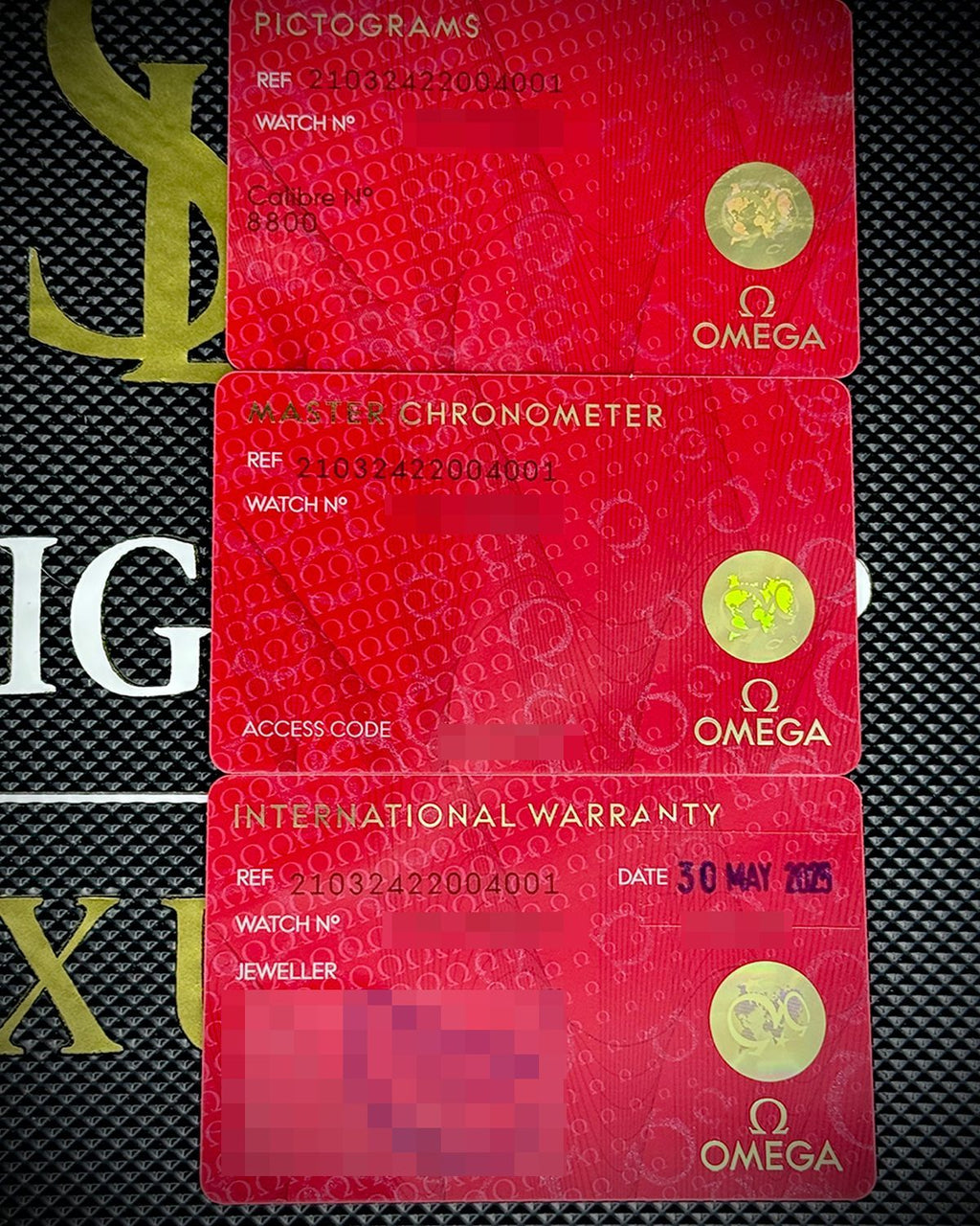 Omega 210.32.42.20.04.001