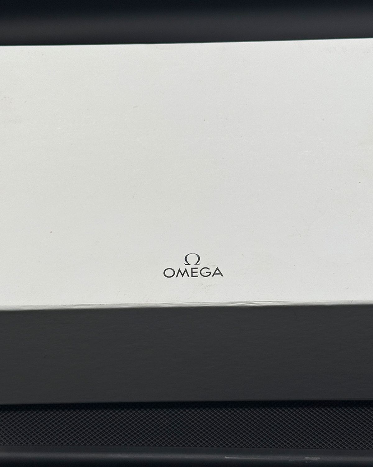 Omega 210.32.42.20.04.001