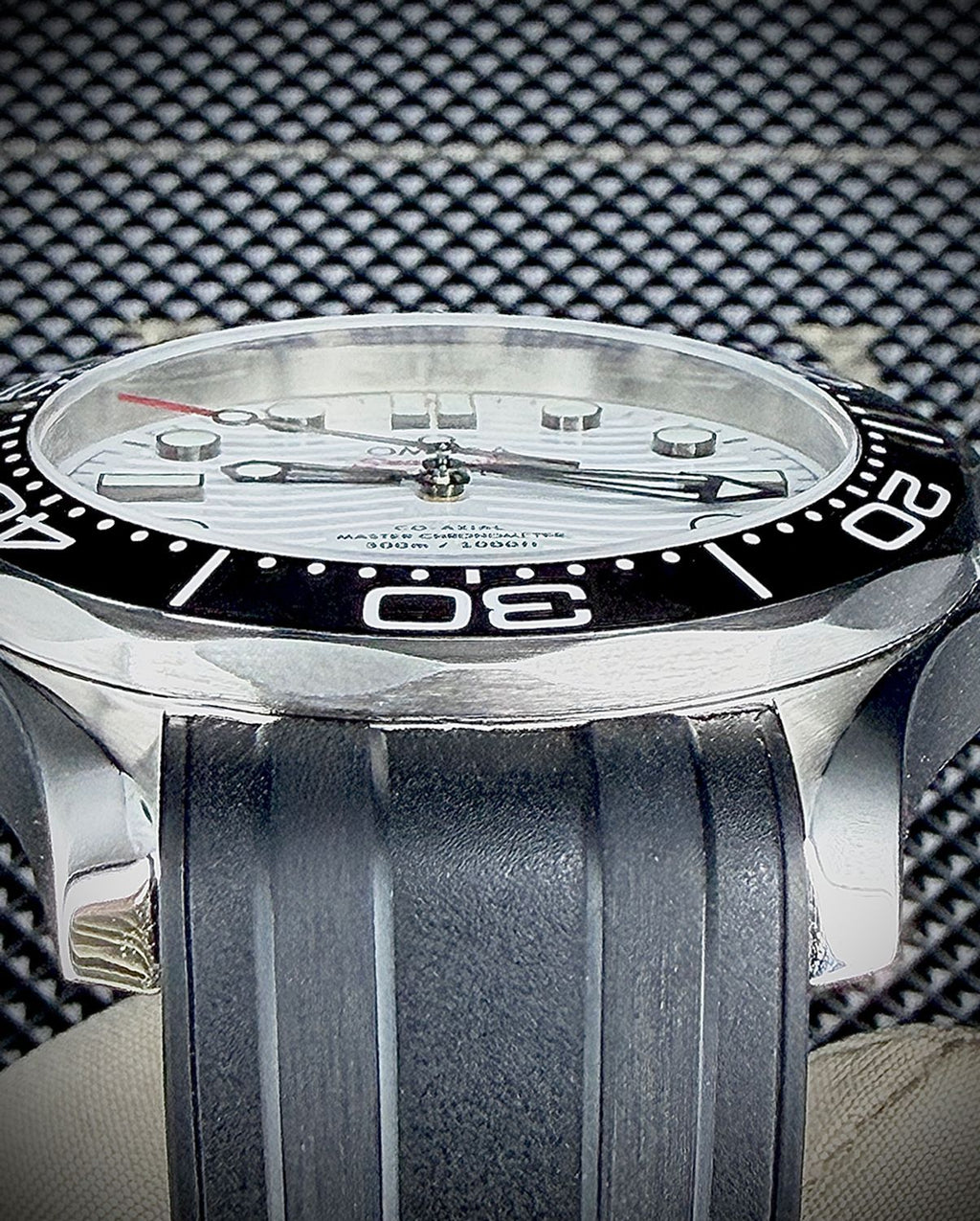 Omega 210.32.42.20.04.001