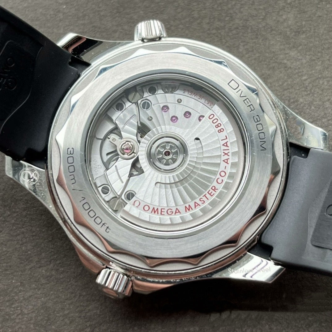 Omega 210.32.42.20.04.001