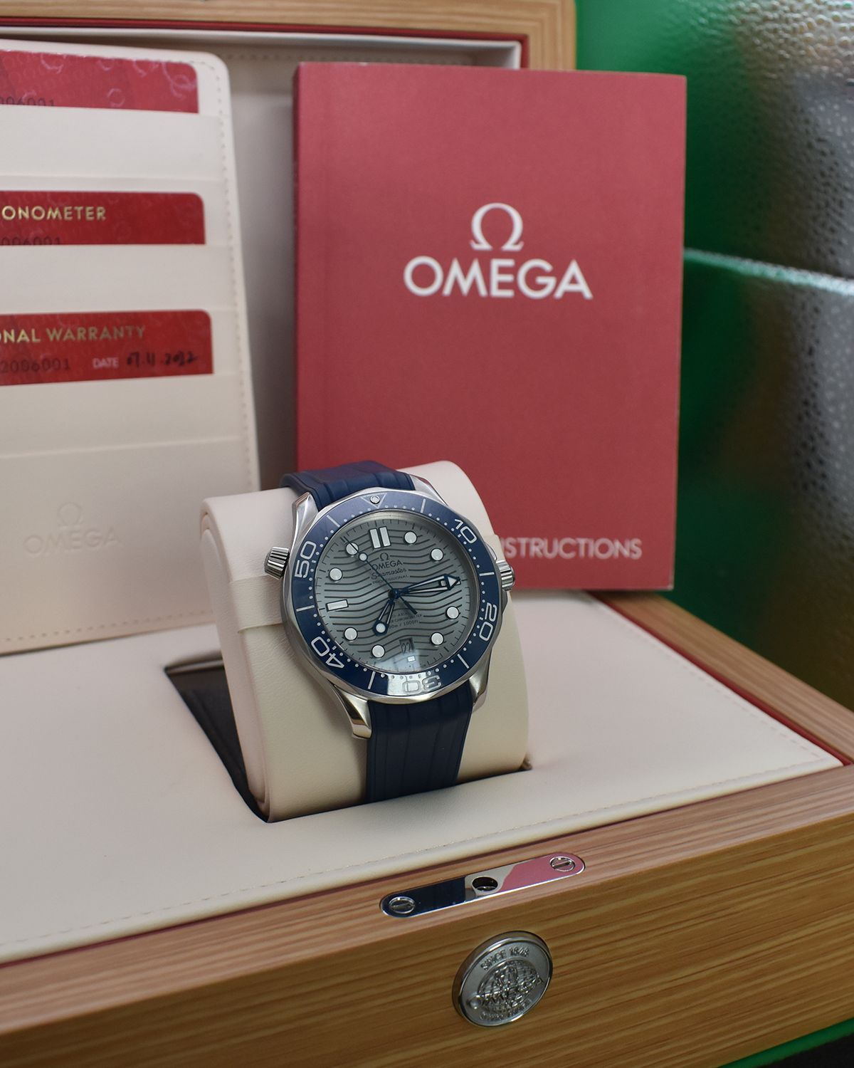 Omega 210.32.42.20.06.001