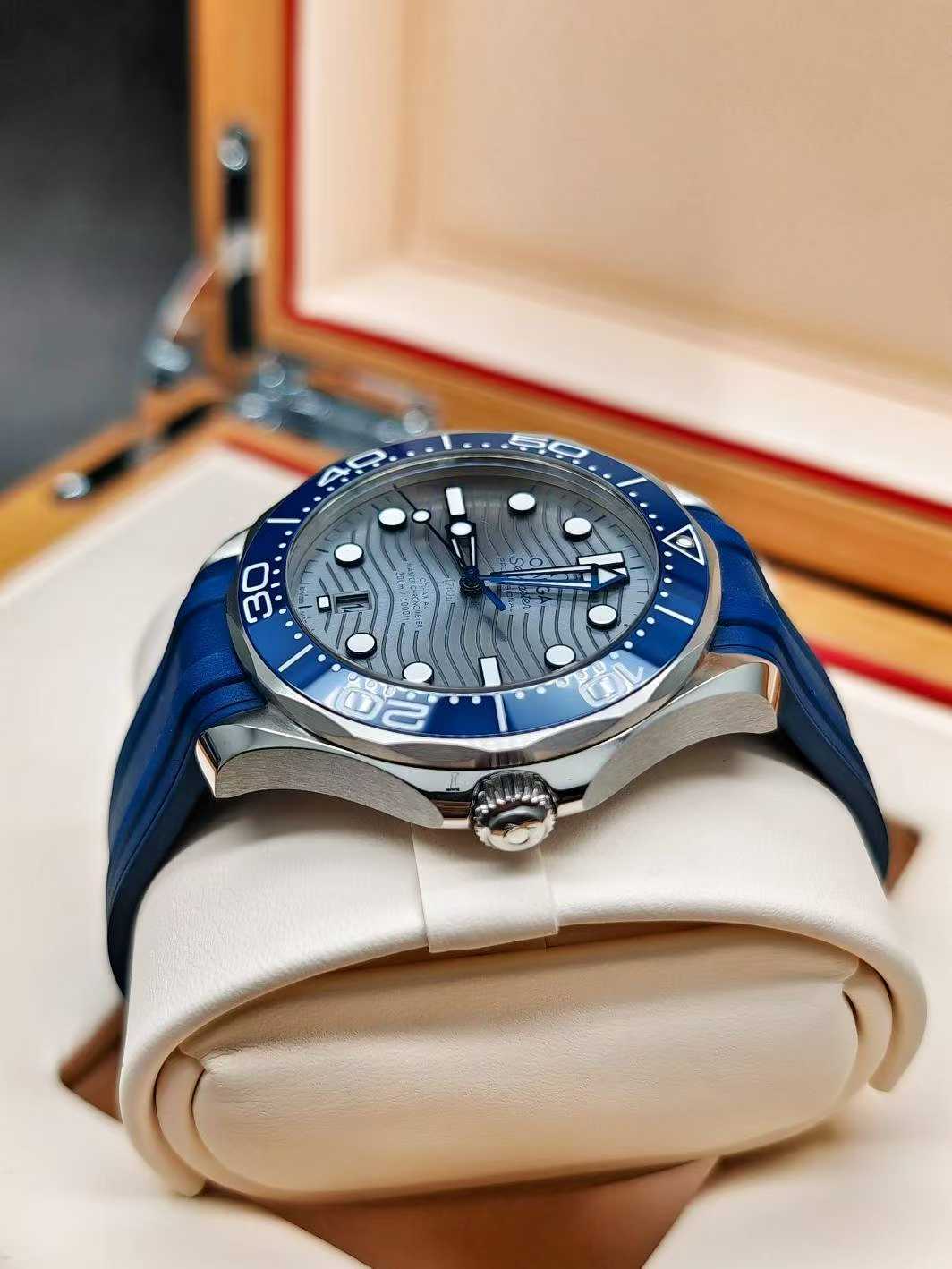 Omega 210.32.42.20.06.001