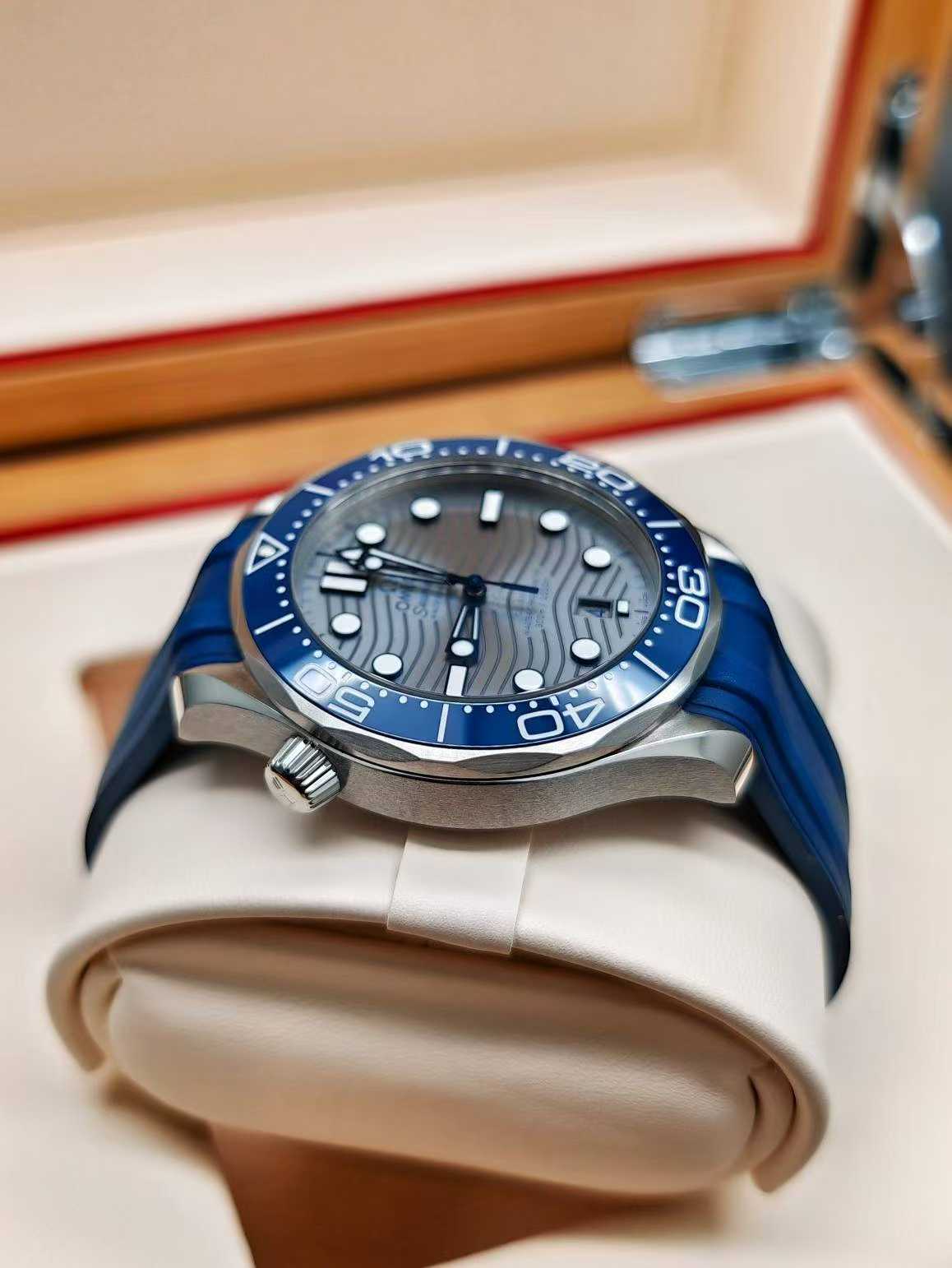 Omega 210.32.42.20.06.001