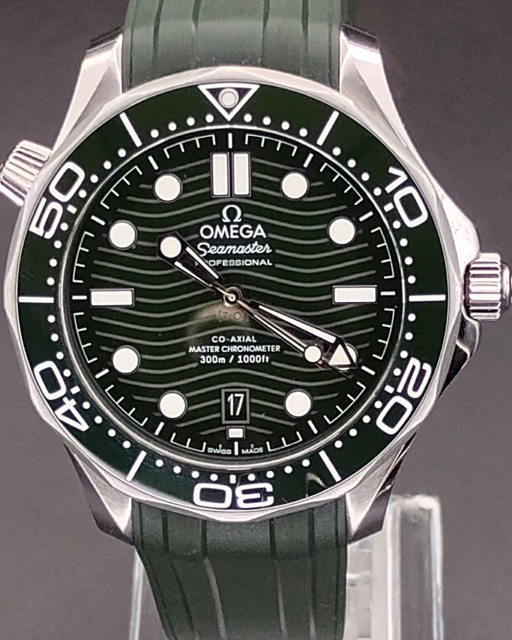 Omega 210.32.42.20.10.001