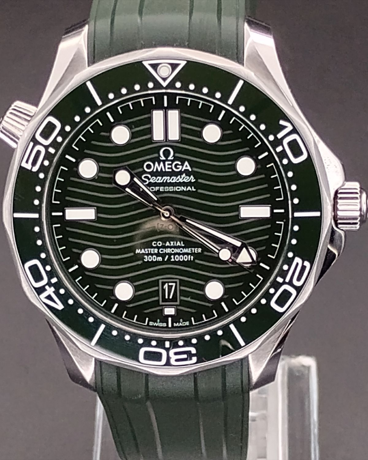 Omega 210.32.42.20.10.001