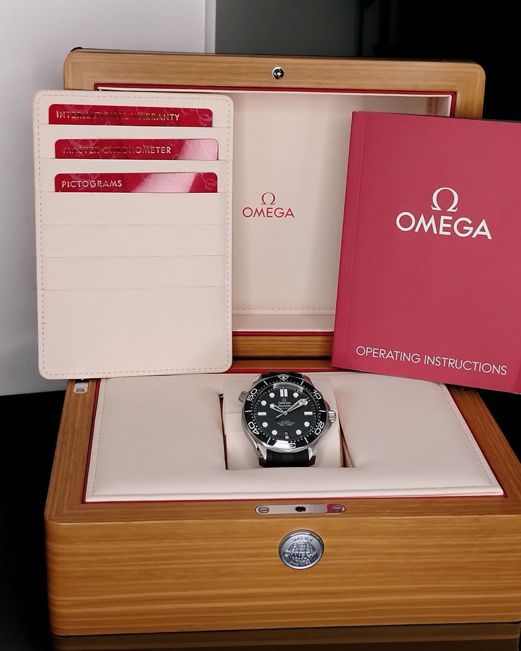 Omega 210.32.42.20.10.001