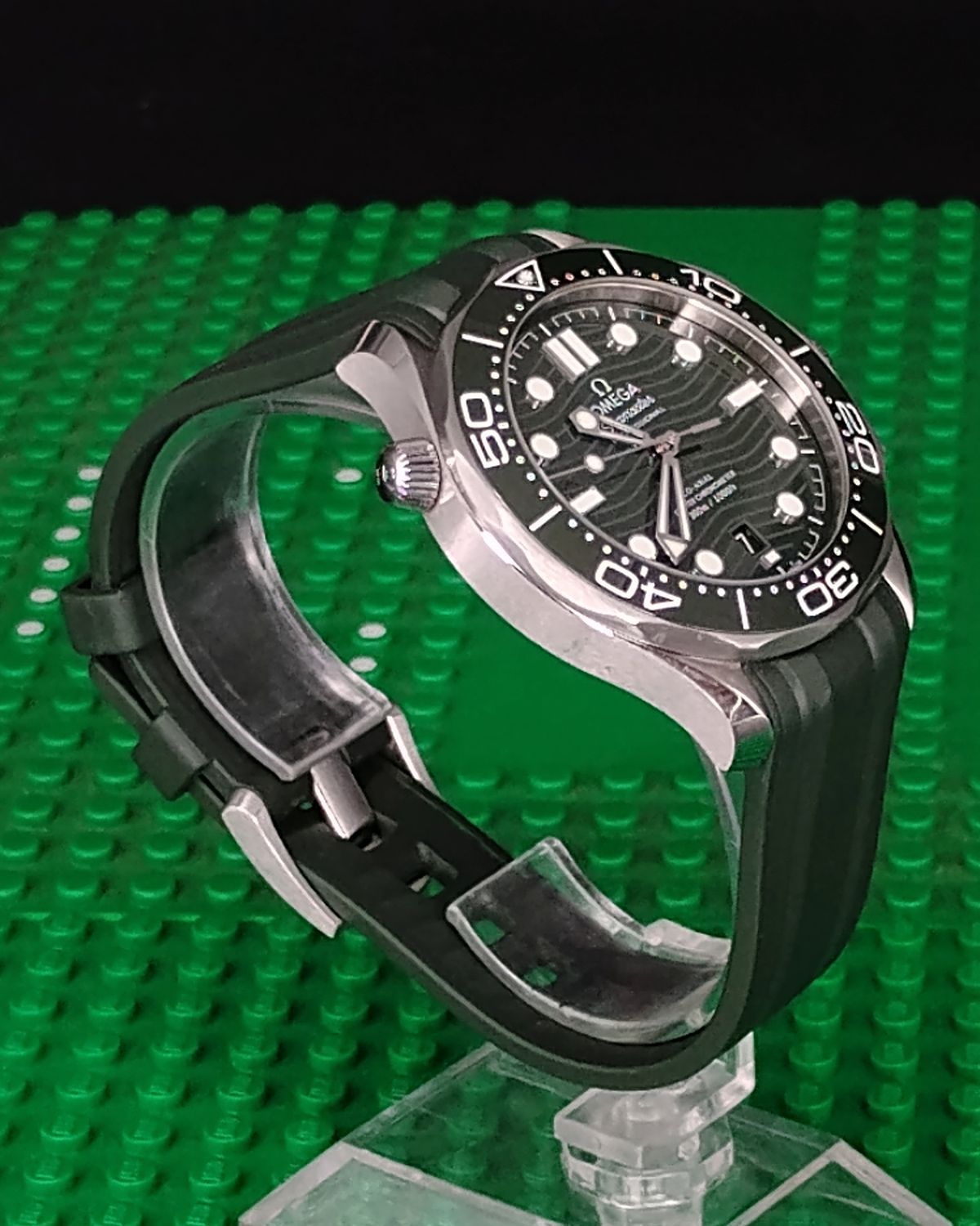 Omega 210.32.42.20.10.001