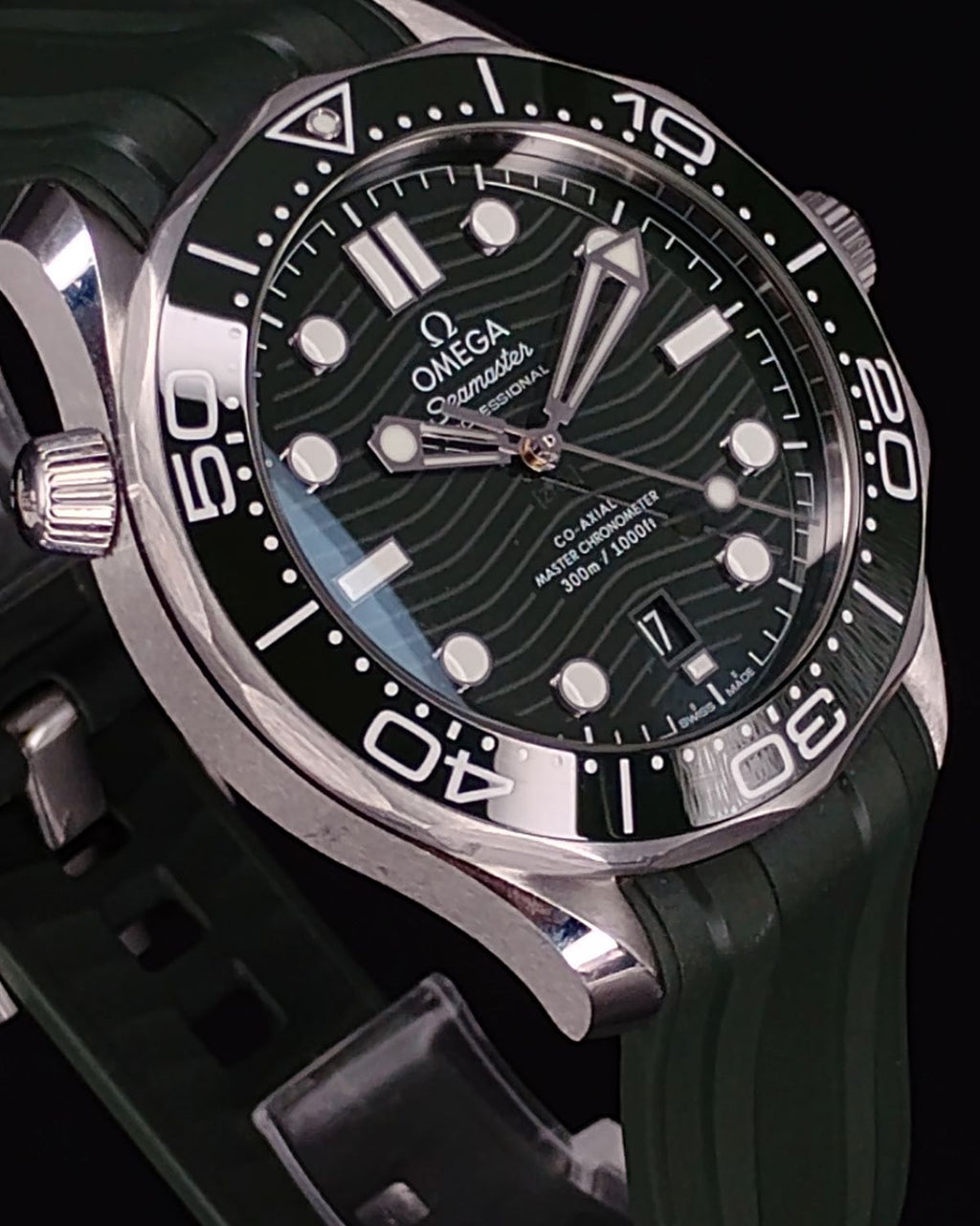 Omega 210.32.42.20.10.001