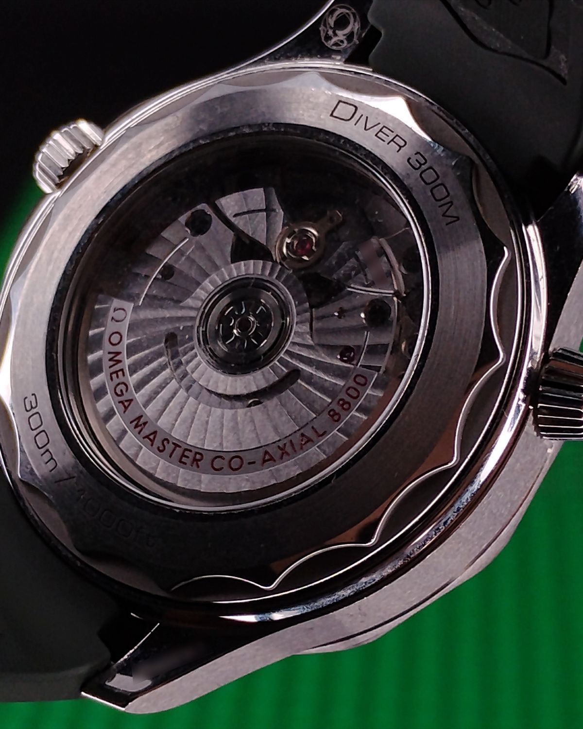 Omega 210.32.42.20.10.001