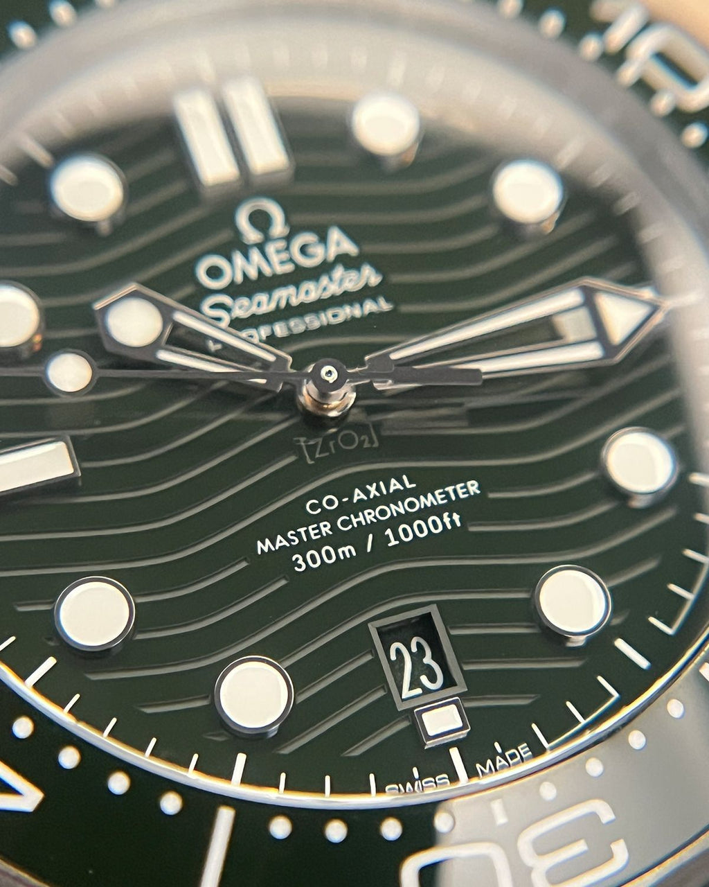 Omega 210.32.42.20.10.001